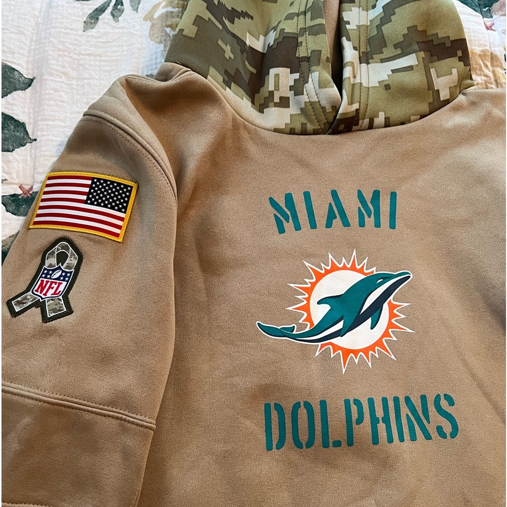 Miami Dolphin Salute to Service sweatshirt
